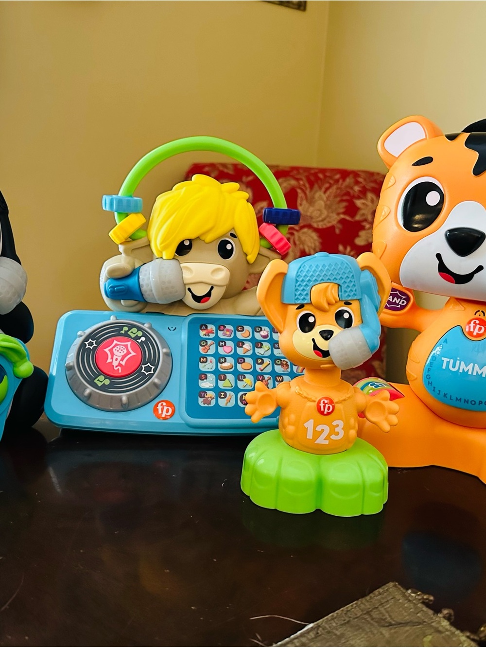 Fisher-Price Link Squad Interactive Learning Toy-Tiger, Panda, Yak, Fox (4) - Picture 13 of 13